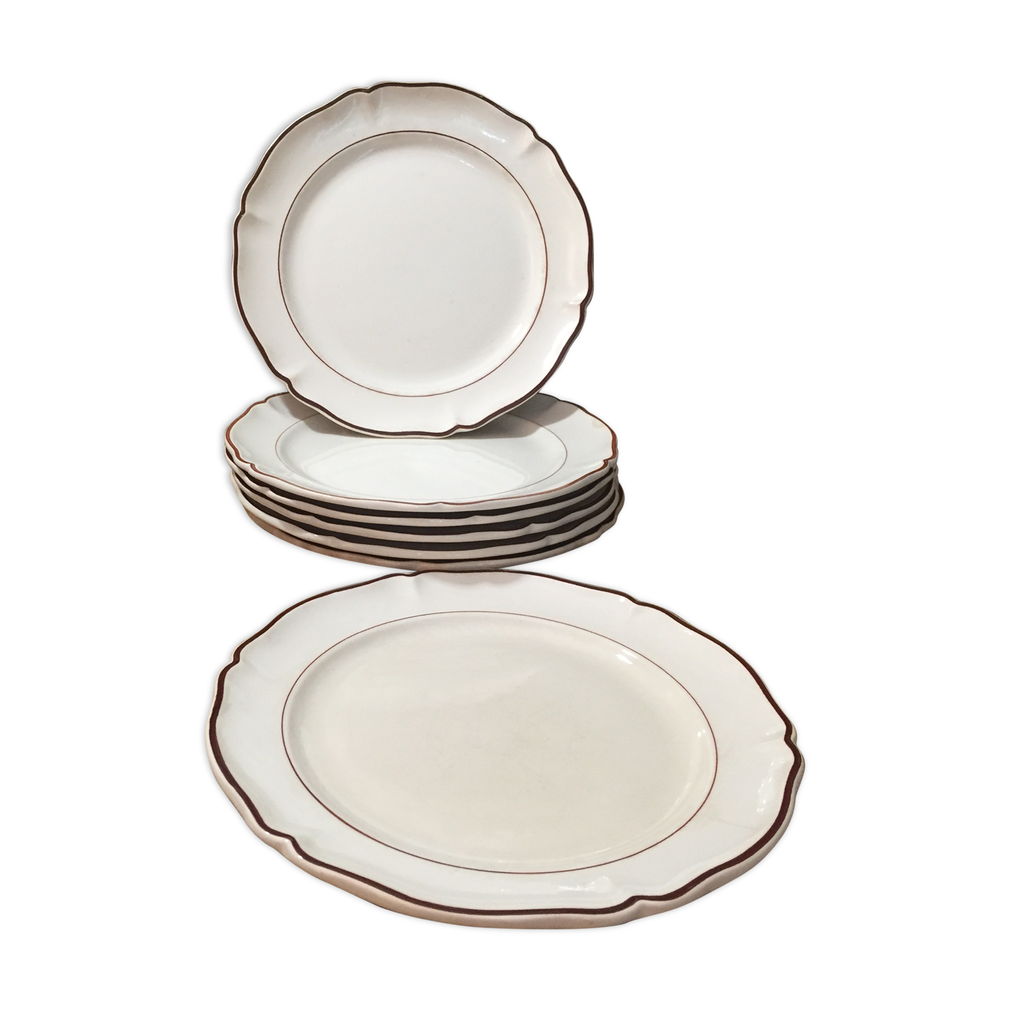 Set of 6 ivory scalloped dessert plates