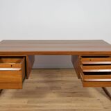 Bureau Modèle 70 en Teck par Kai Kristiansen pour Feldballes Møbelfabrik, 1960s