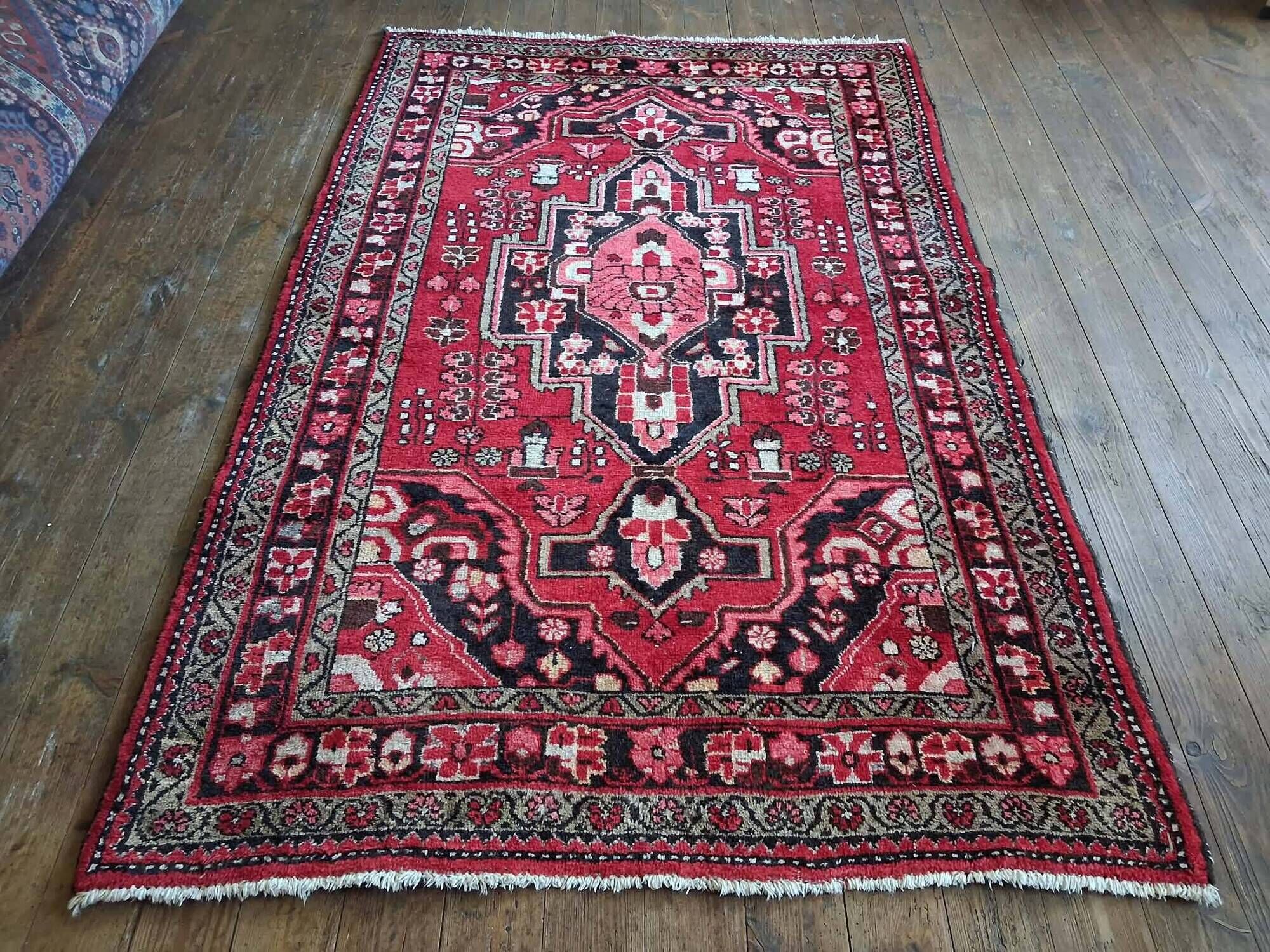 Handmade Persian Hamadan rug 207x132cm
