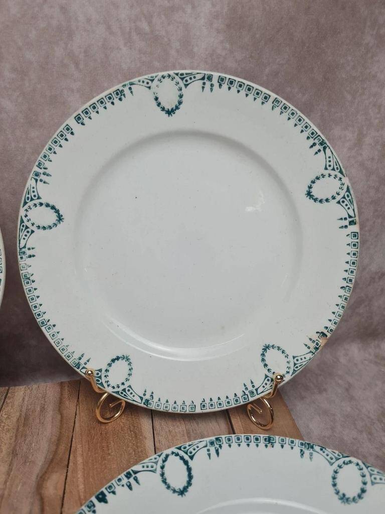 Set of 4 antique plates, Terre de fer Saint-Amand, green decoration.