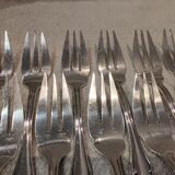 6 silver-plated fish forks and 6 fish knives by Ercuis Valencay