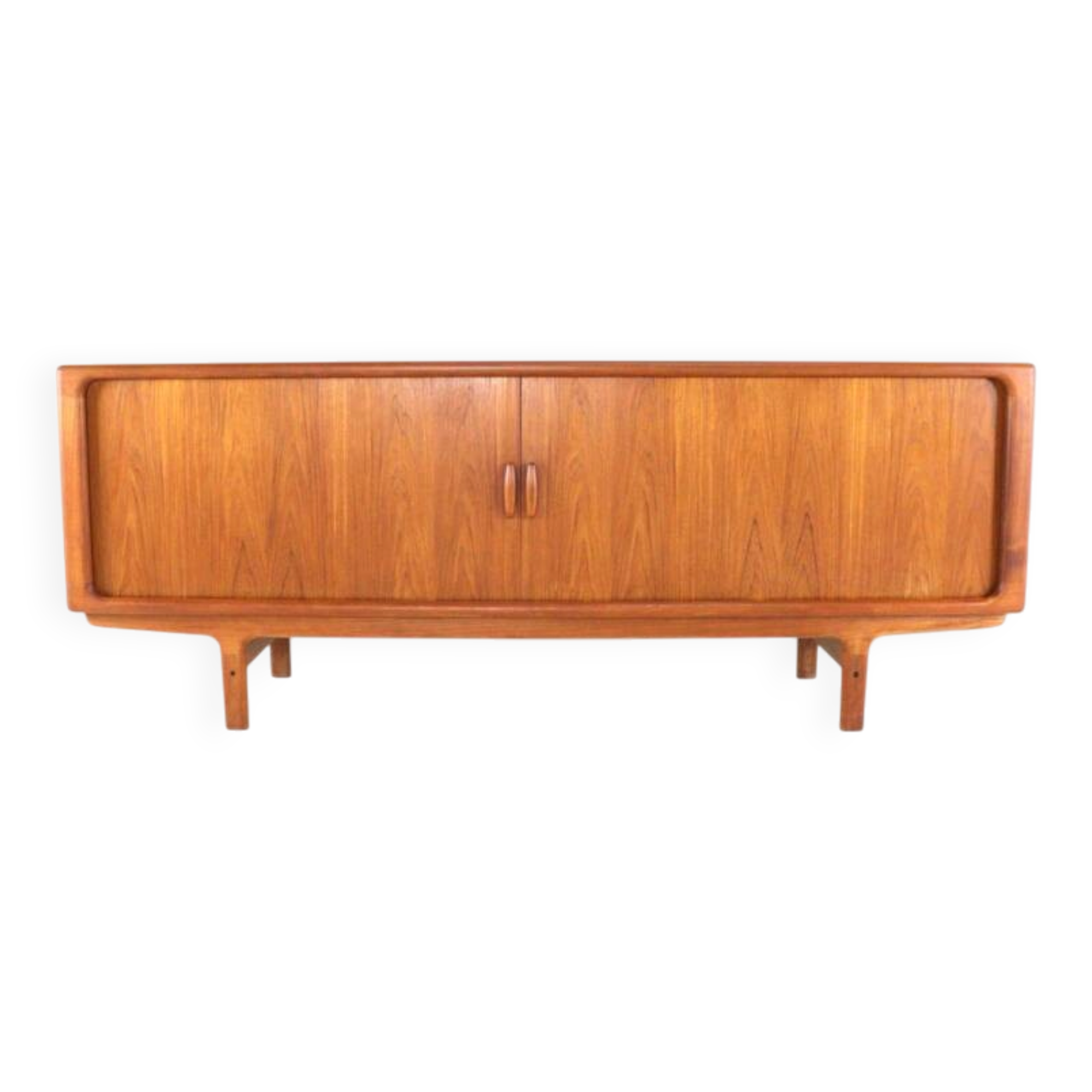 Dyrlund sideboard | 220.5 cm - fully restored danish mid century design