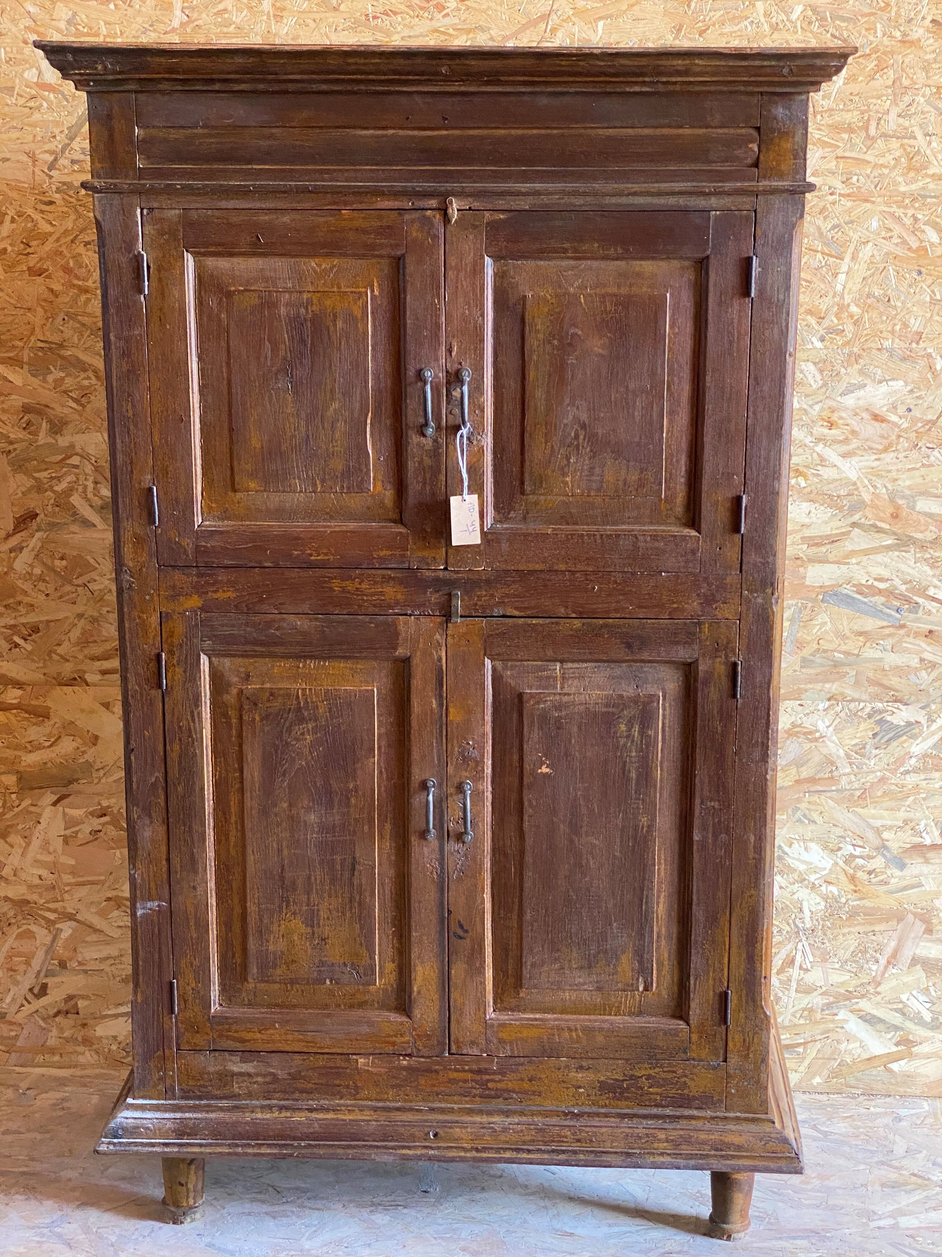 Armoire en teck ancien