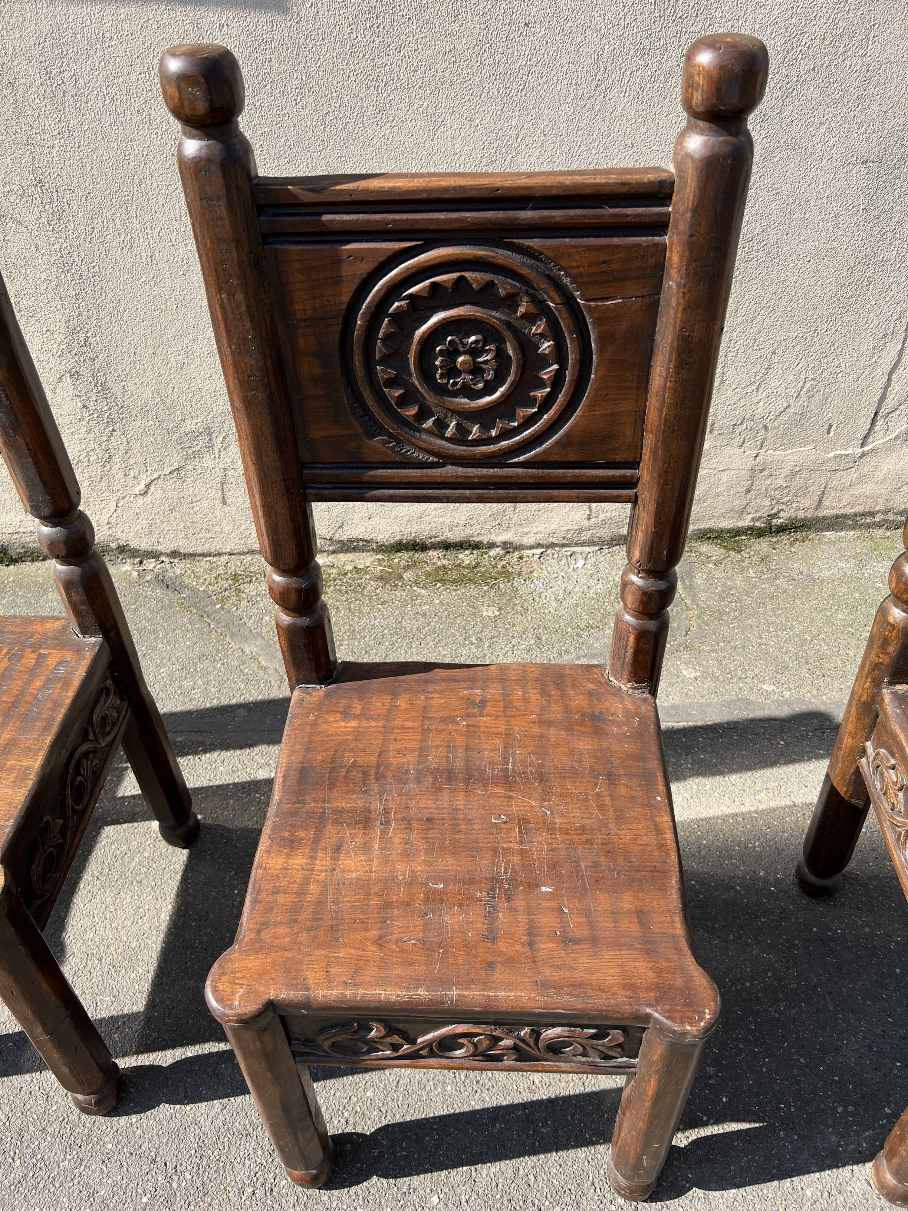 Set of 4 Breton chairs in solid wood