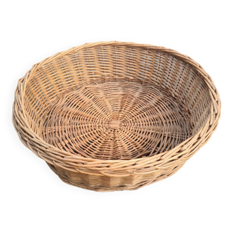 Large round wicker basket