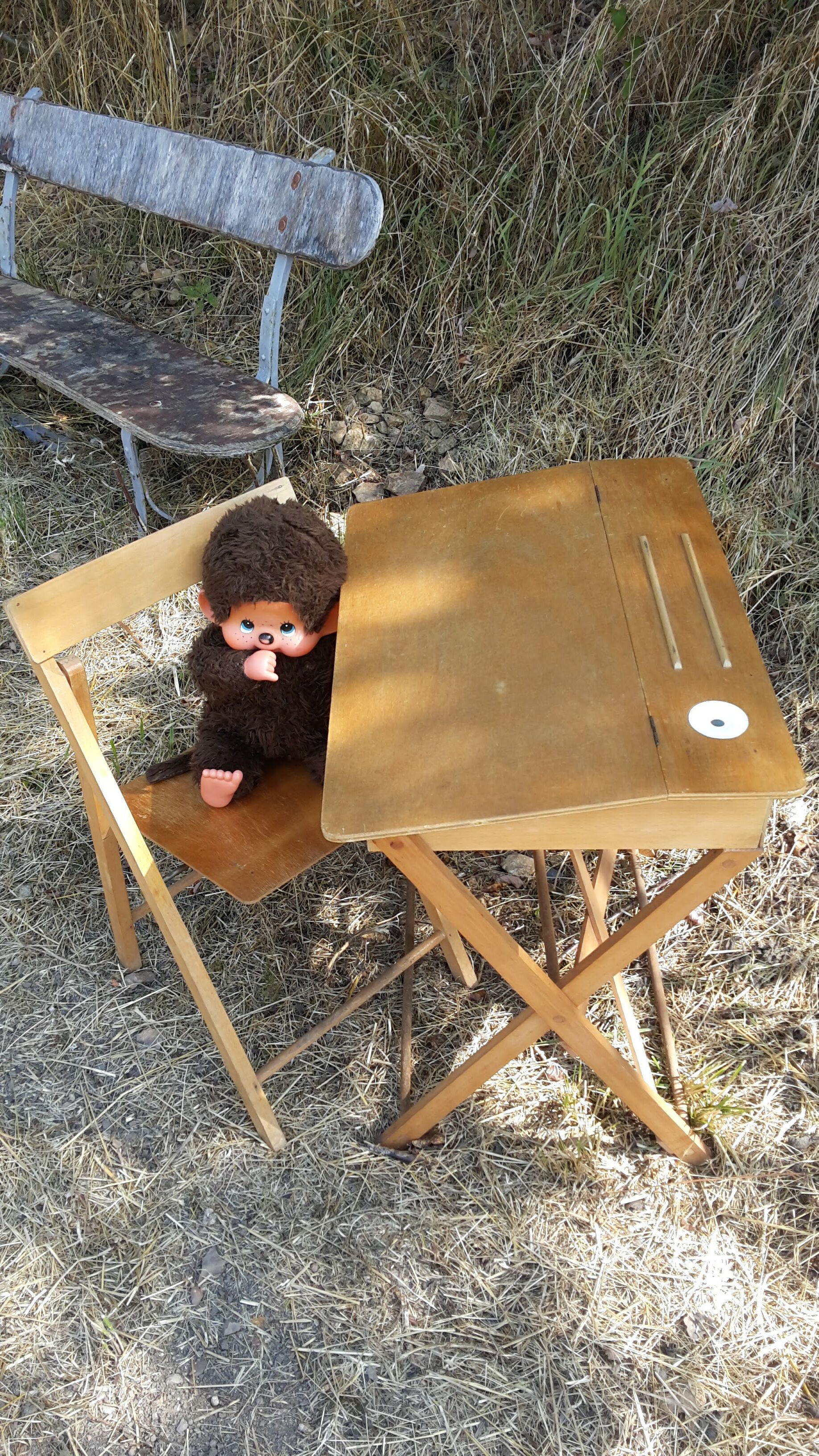 Bureau enfant en bois avec sa chaise pliante