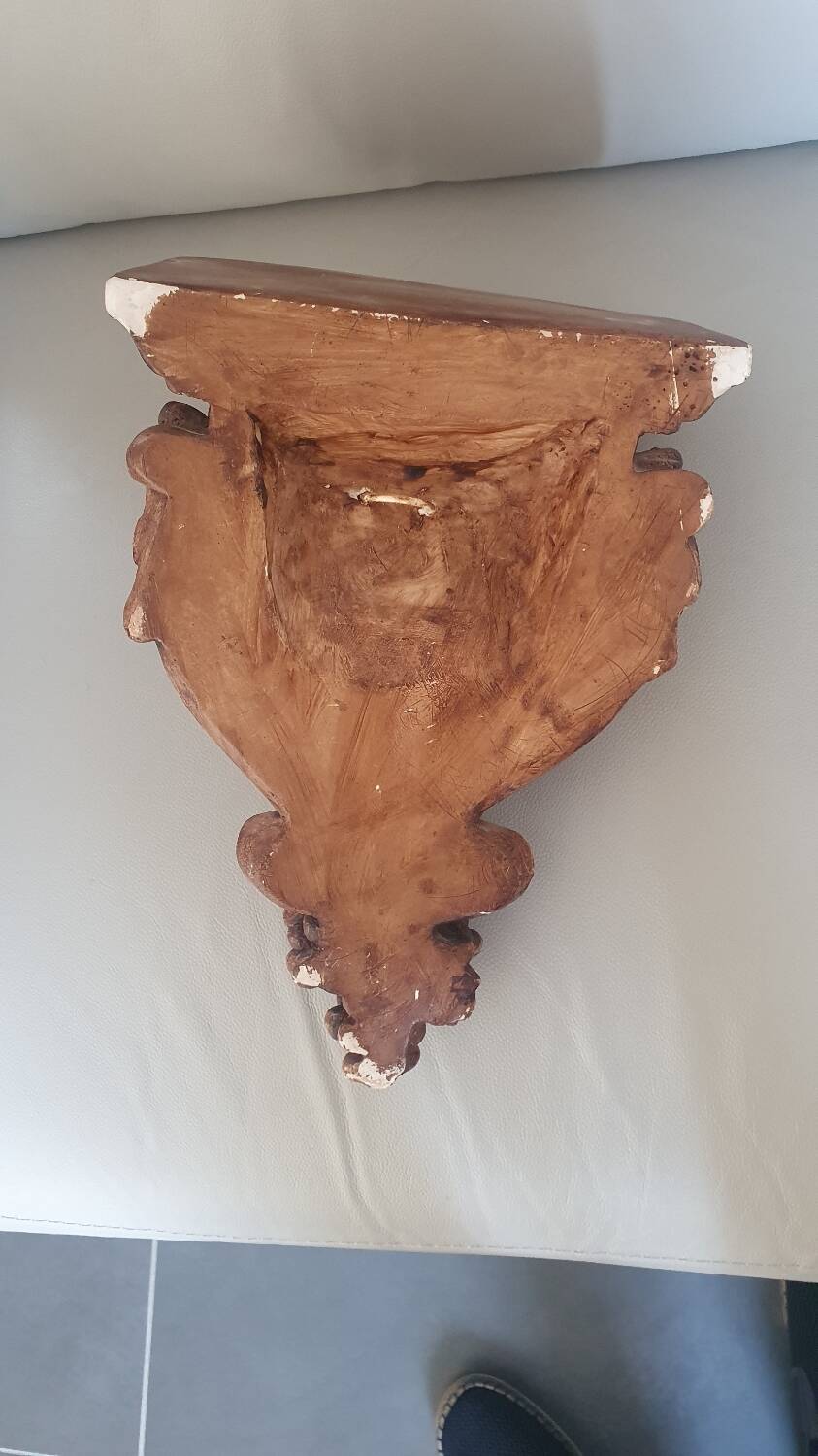 Carved saddle