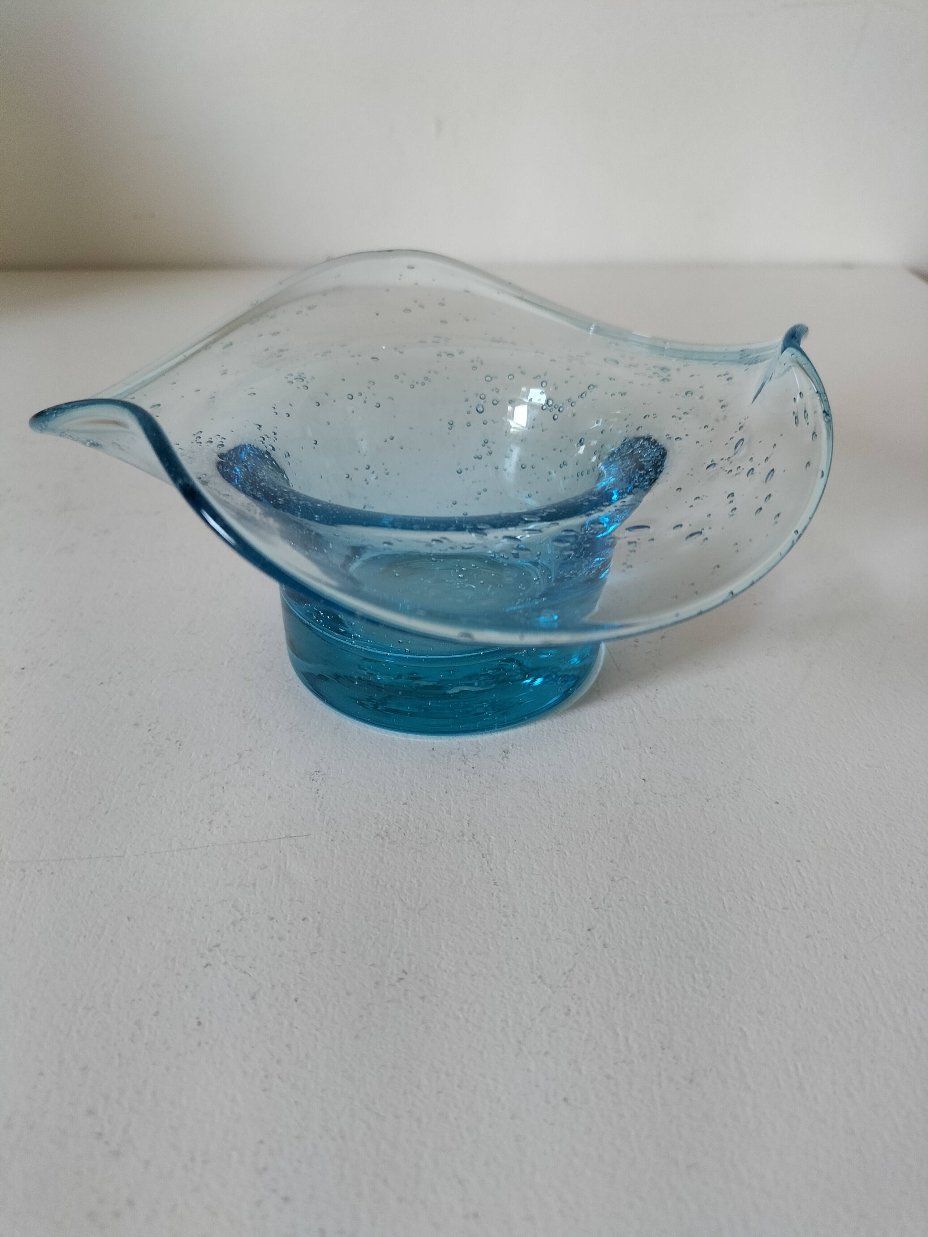 Open-edged bubble glass bowl