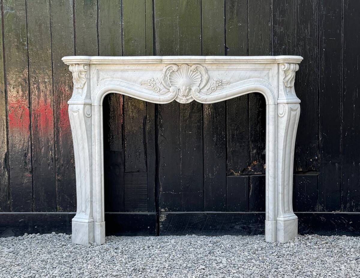 Louis XV style fireplace in Carrara marble circa 1880