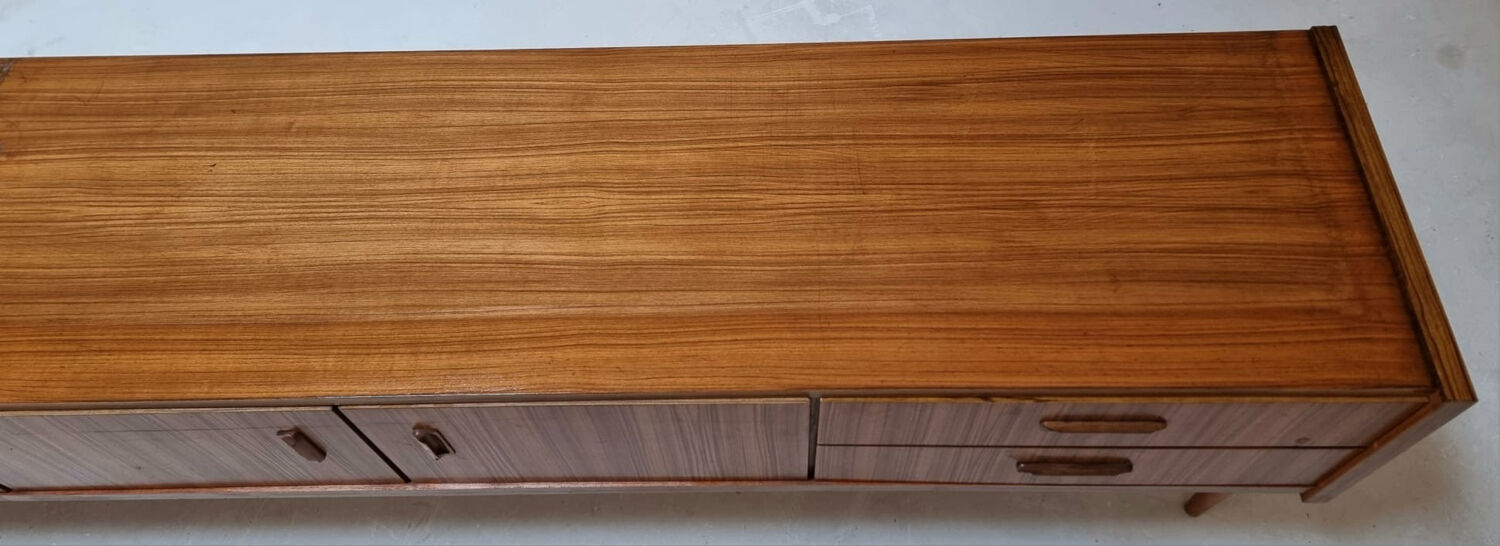 Planche basse des années 70