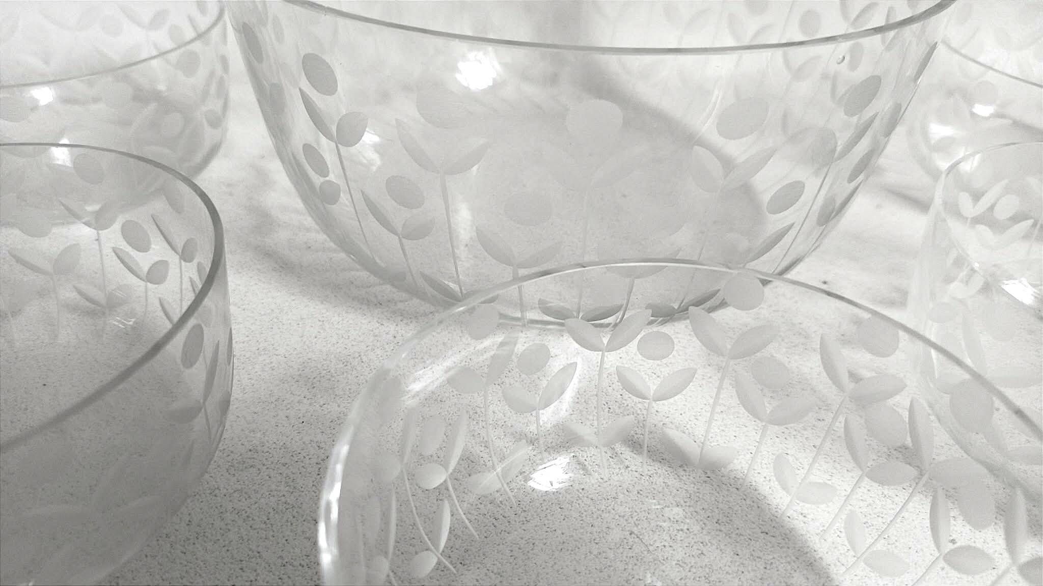 Salad bowl and 5 cut crystal cups from the 1950s.