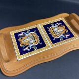 Plateau de service en hêtre et carreaux faïence de Gien décor Renaissance