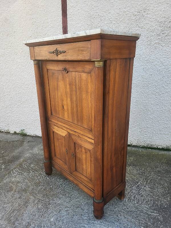 Empire secretary with detached columns in walnut from the 19th century