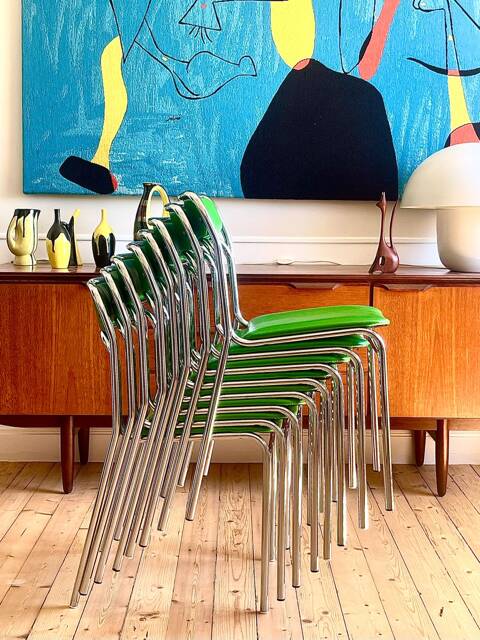 Série de 8 chaises Souvignet en chrome et skaï vert