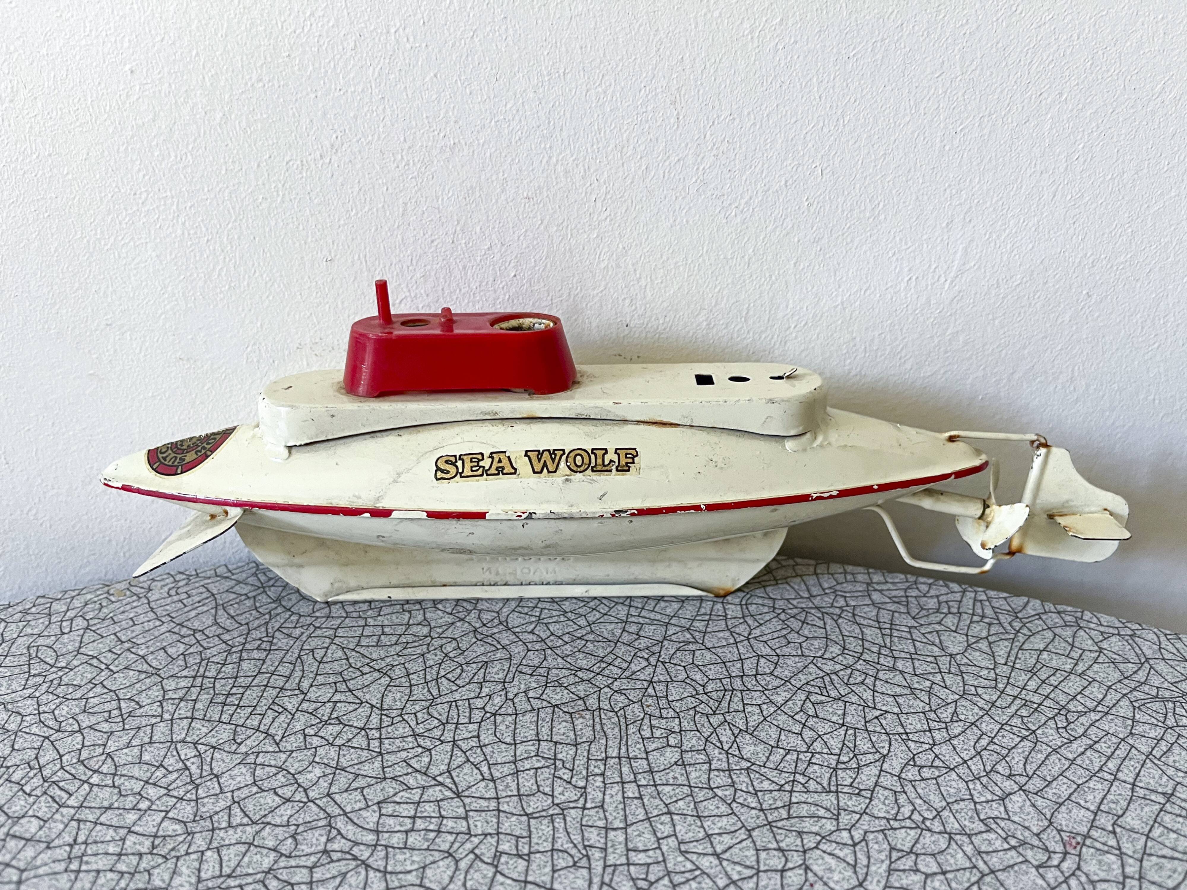 Sous-marin sutcliffe, "the sea wolf atomic submarine"