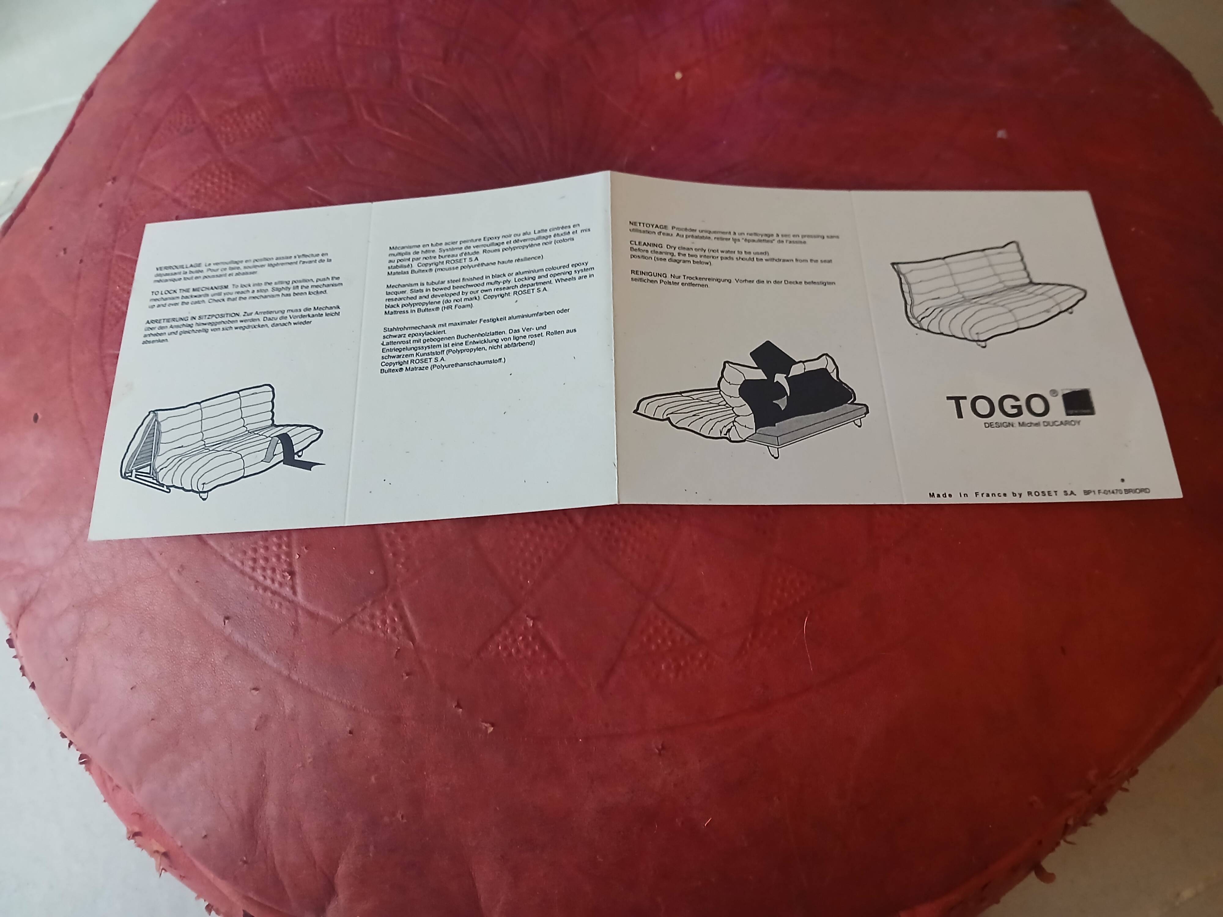Convertible Togo brand Roset
