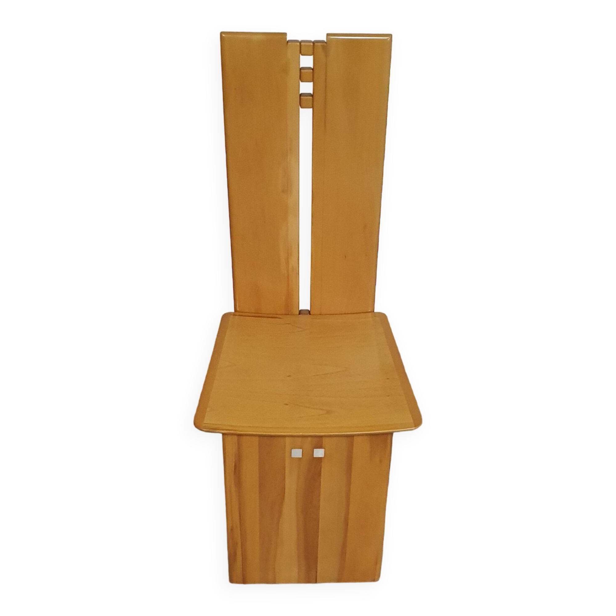 Mycene chair by Ferdinando Meccani for Meccani Arredamenti, 1978. Cherry chair. Dimensions 43.5 x 44