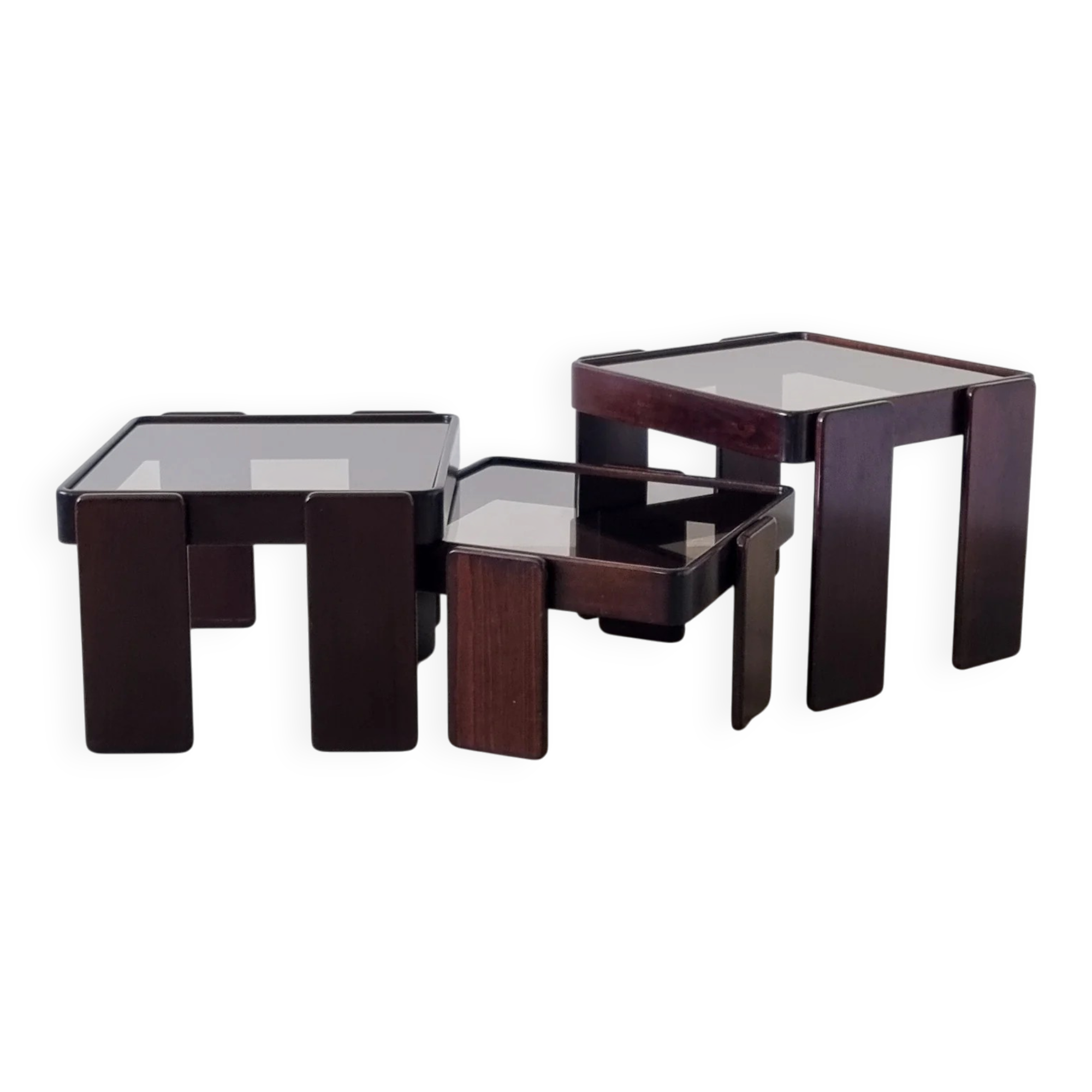 Tables gigognes empilables Gianfranco Frattini pour Cassina (lot de 3)