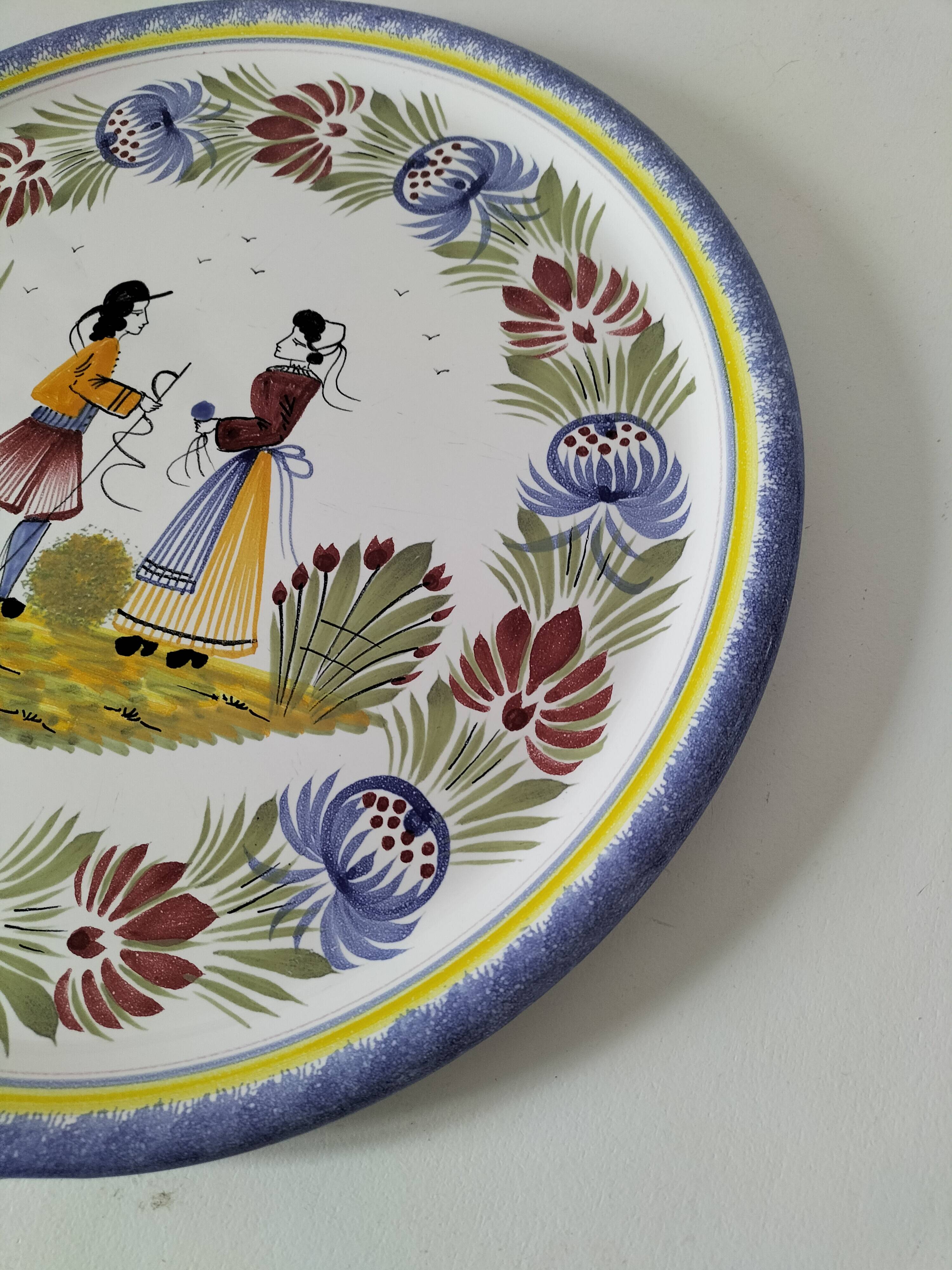Large plate HB Henriot Quimper decor Tradition 32 cm