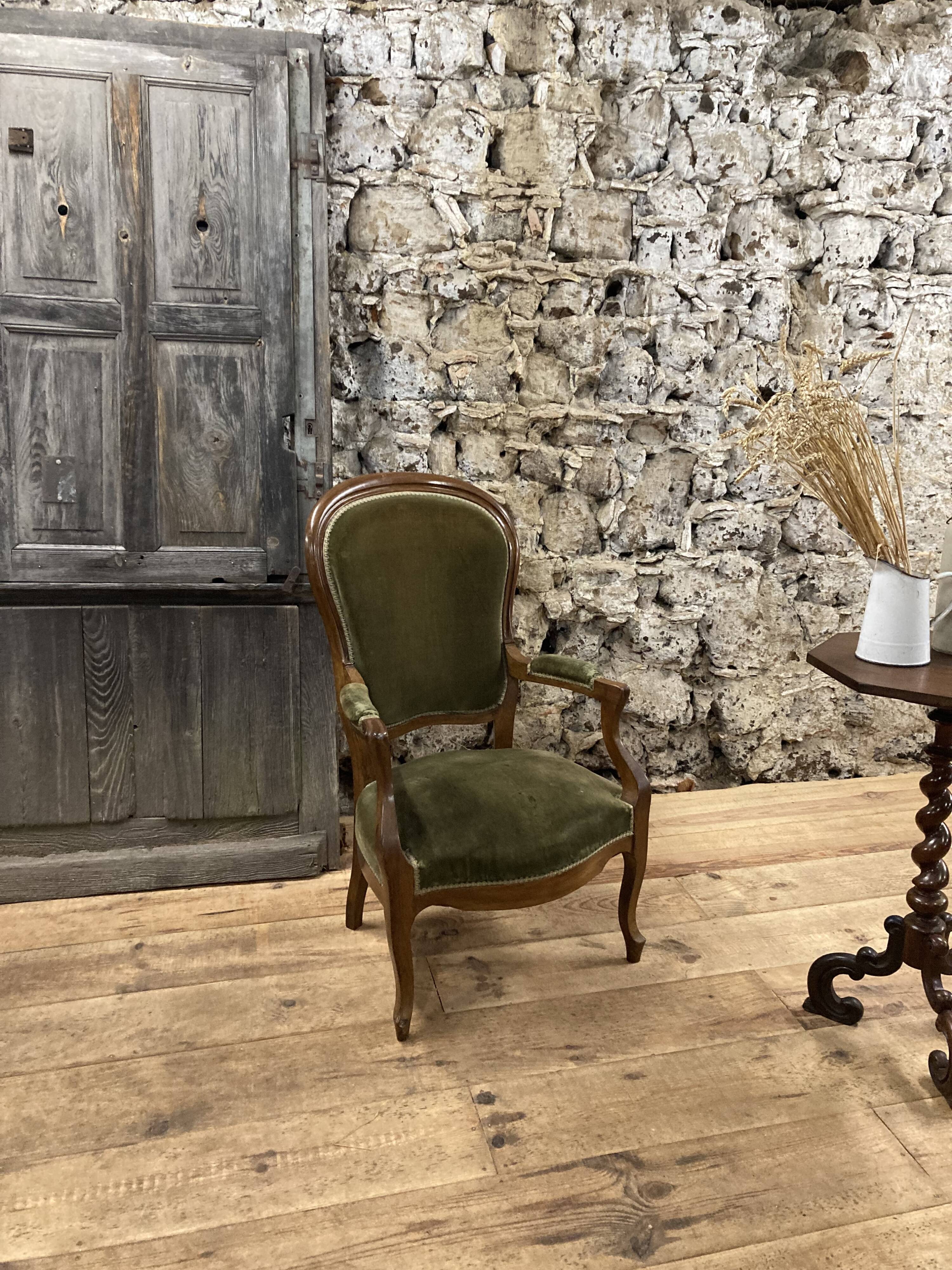 Armchair Voltaire Louis Philippe in wood green velvet XIX