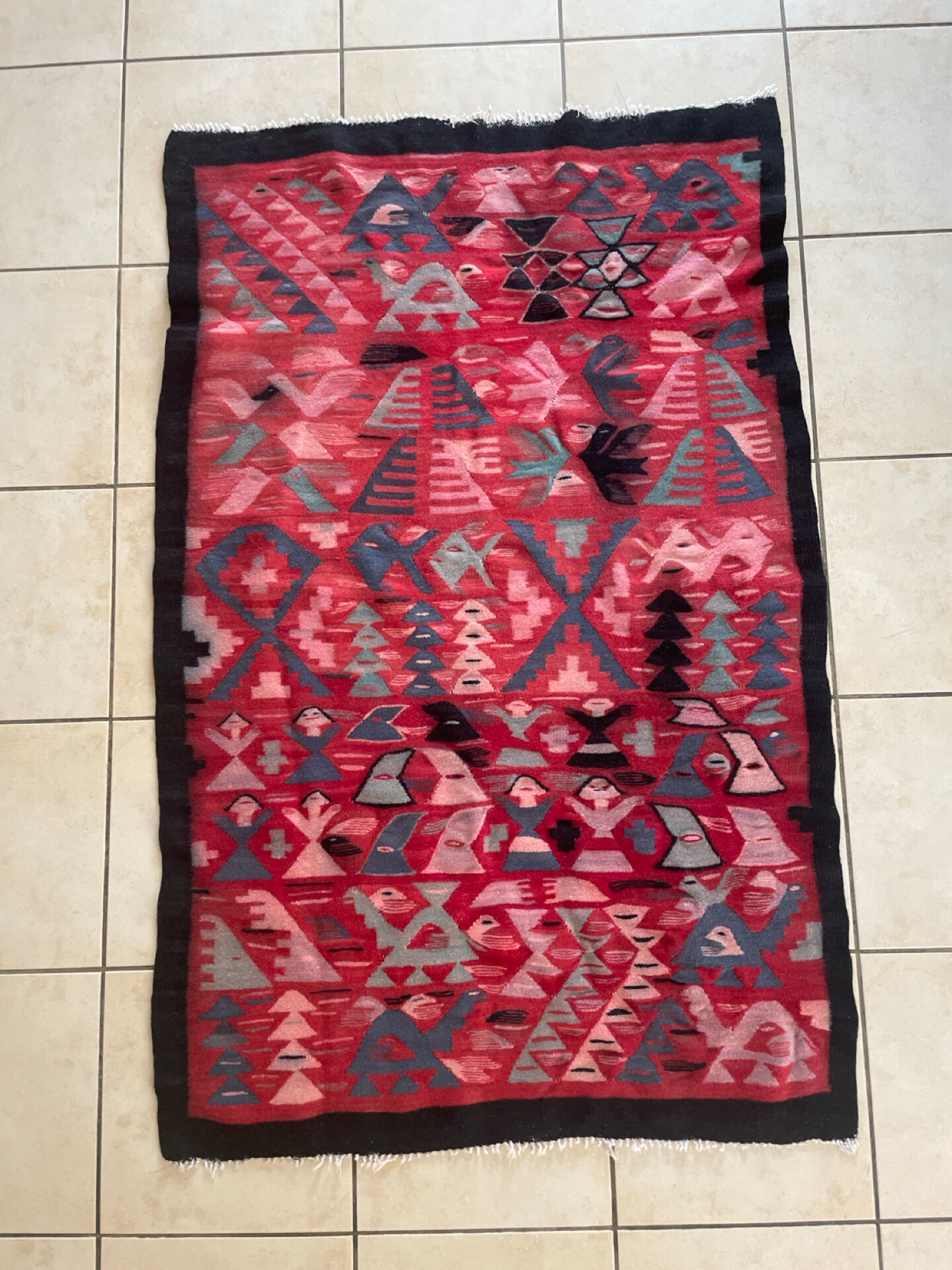 Tapis artisanal tissé main en laine et coton, motifs andins