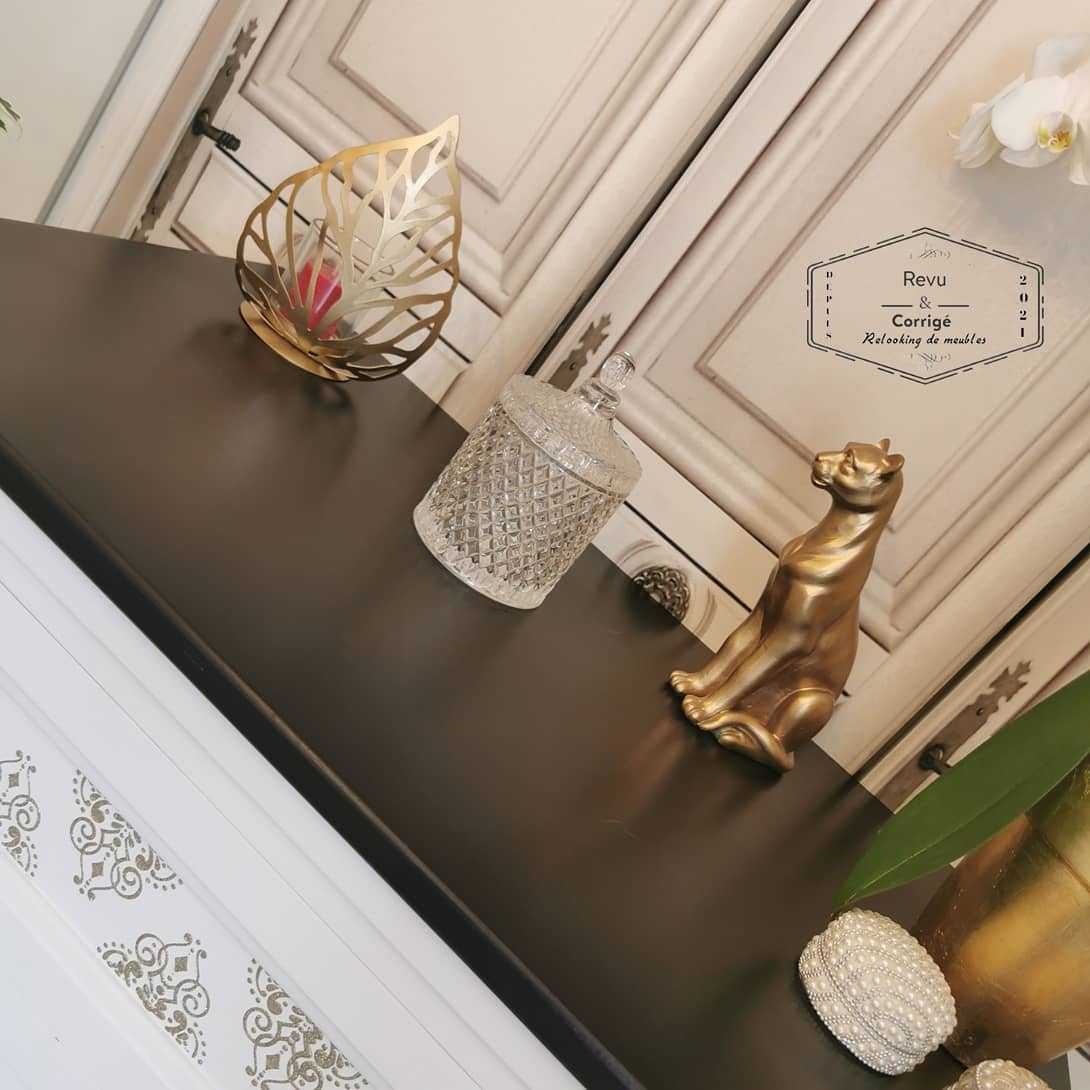 TV stand