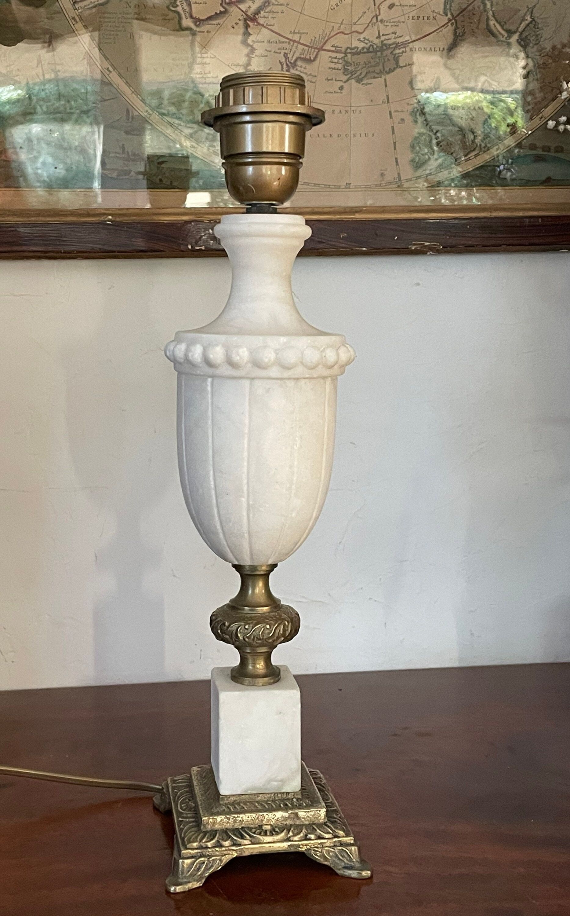 Paire de pieds de lampe marbre et laiton