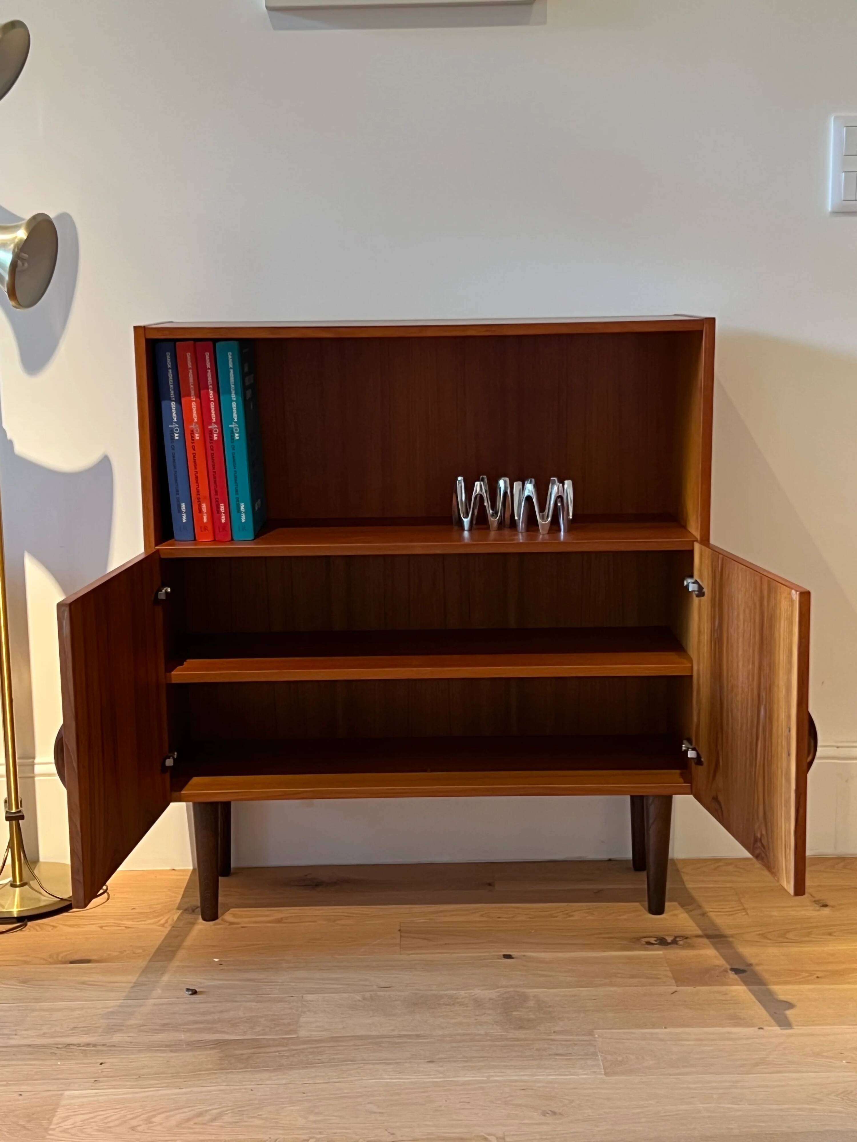 Bibliothèque scandinave vintage en teck "Lyria"