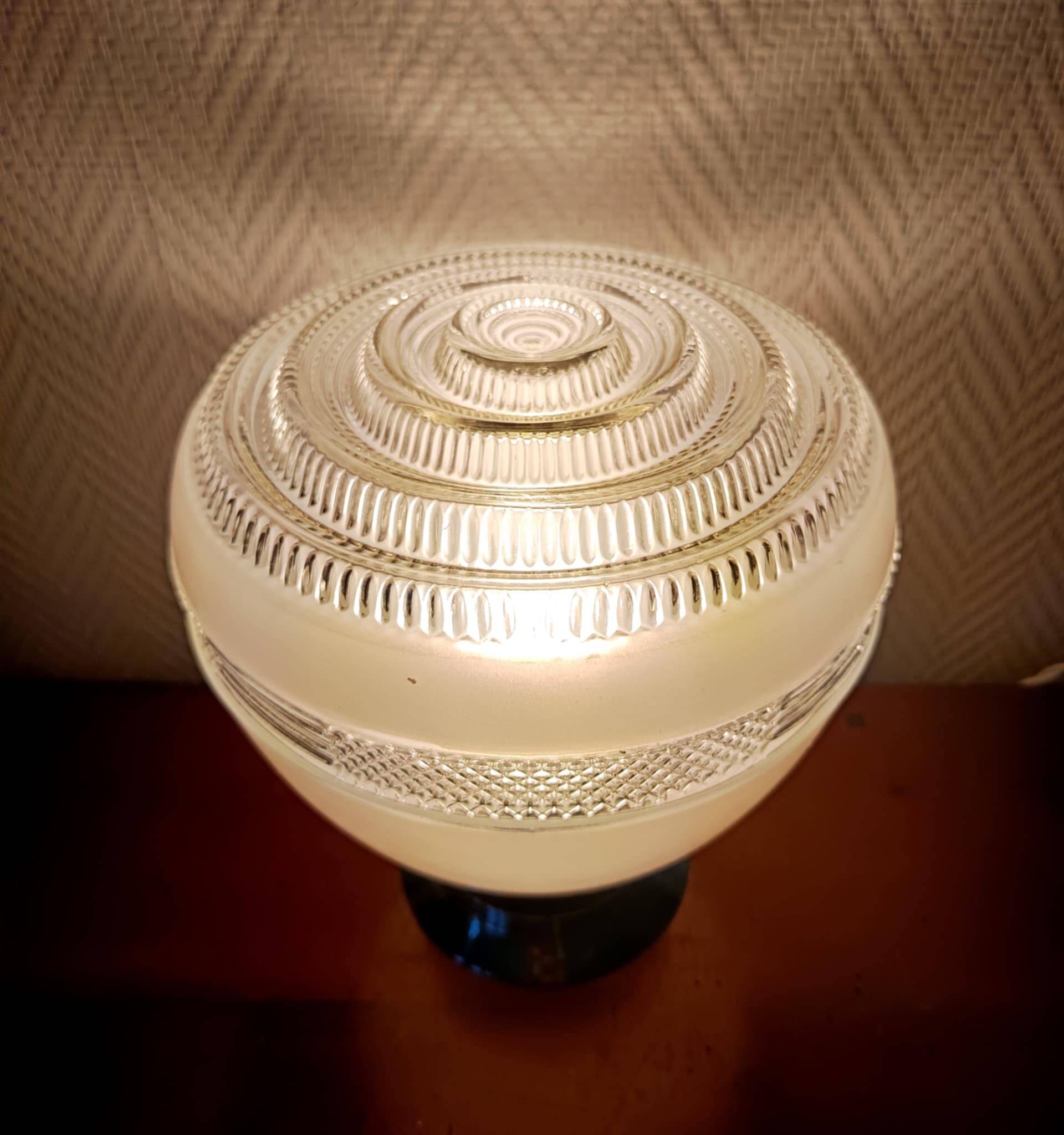 Lampe space age globe et chrome