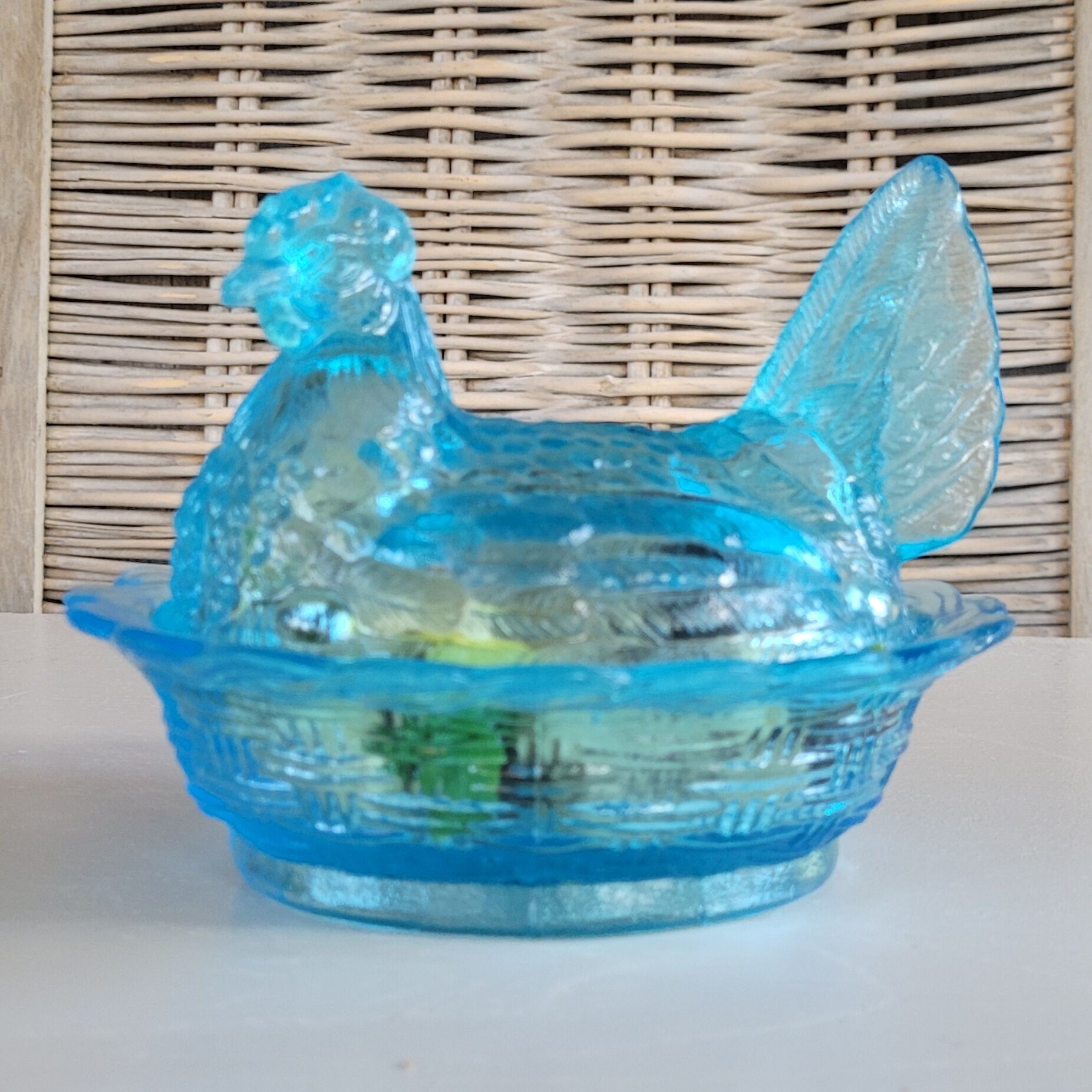 Glass candy hen