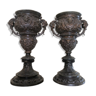 Pair of vases in patinated regular