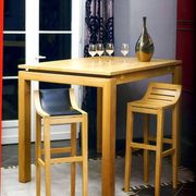 Table haute en bois massif extensible + 4 tabourets