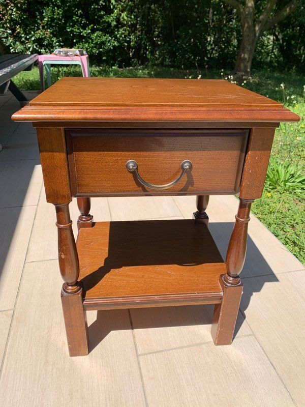 Bedside table