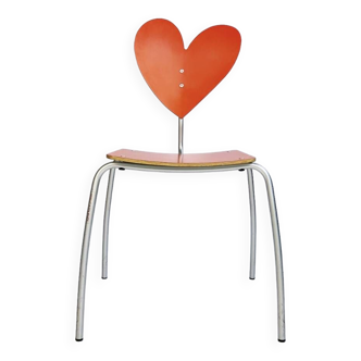 Chaise Heart conçue par Agatha Ruiz de la Prada