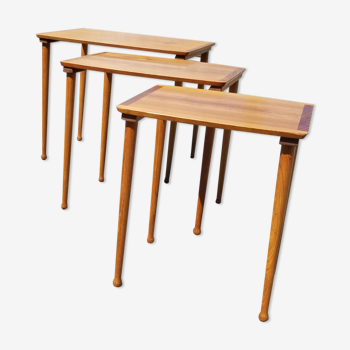 Set de tables gigognes scandinaves