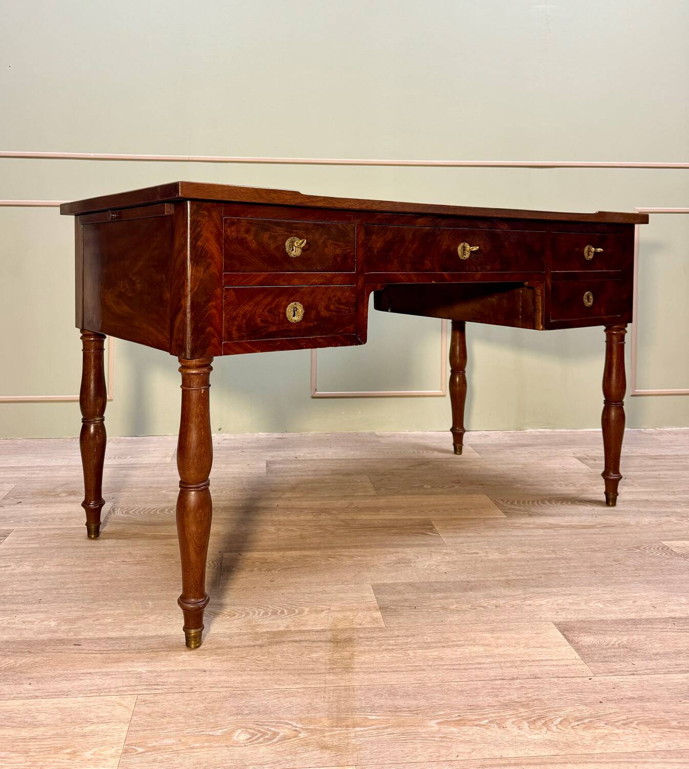 Flat Desk In Mahogany And Mahogany Feather Jacob Feet Louis Philippe Period XIX Eme Century