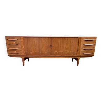 Sideboard in teak model UM 15 designed by designer Johannes Andersen