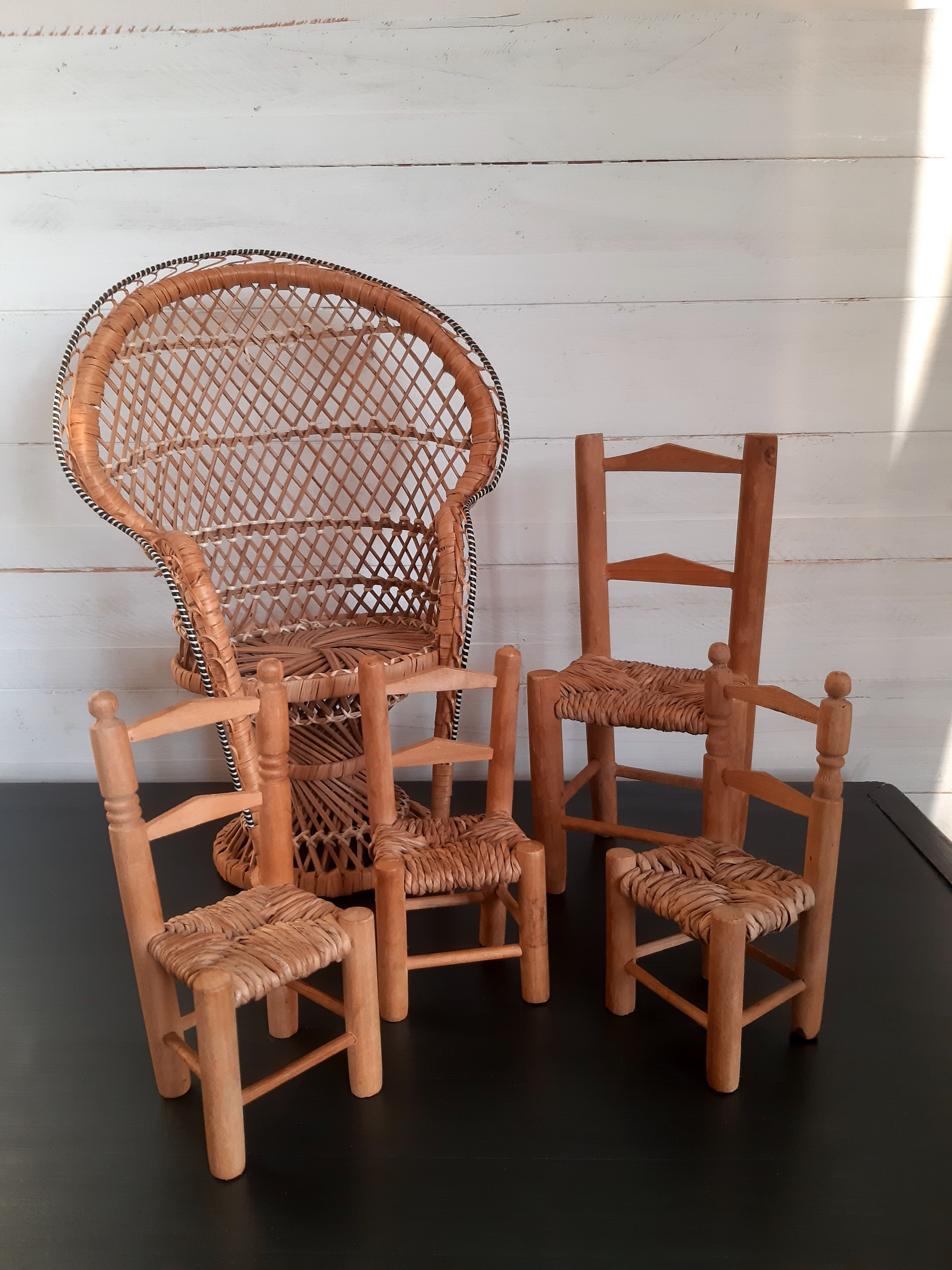 Set of doll chairs