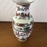 Chinese porcelain vase floral motifs and roosters 26,5cm