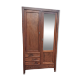 Armoire parisienne