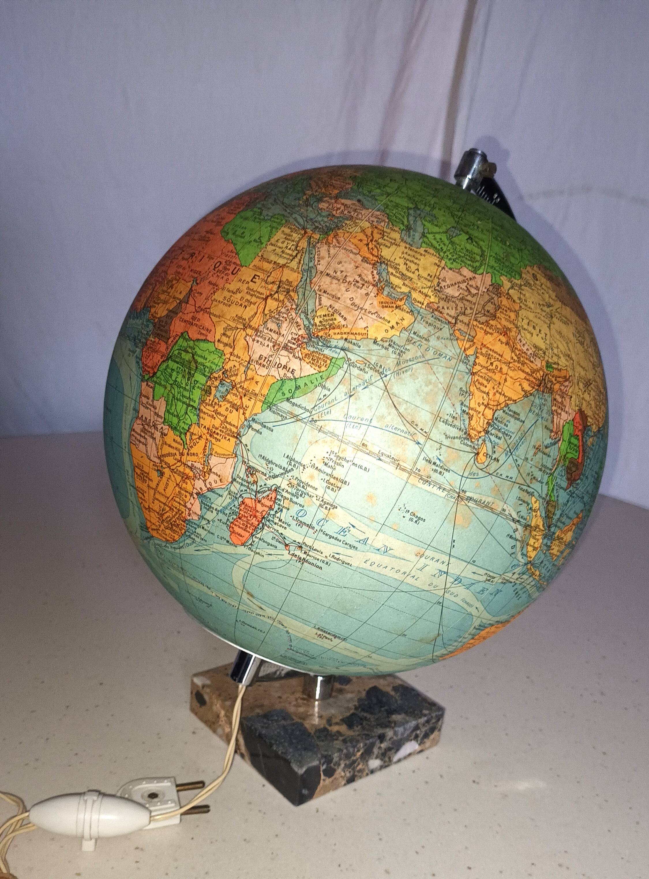 Illuminated terrestrial globe Perrina from the 1950s/60s.