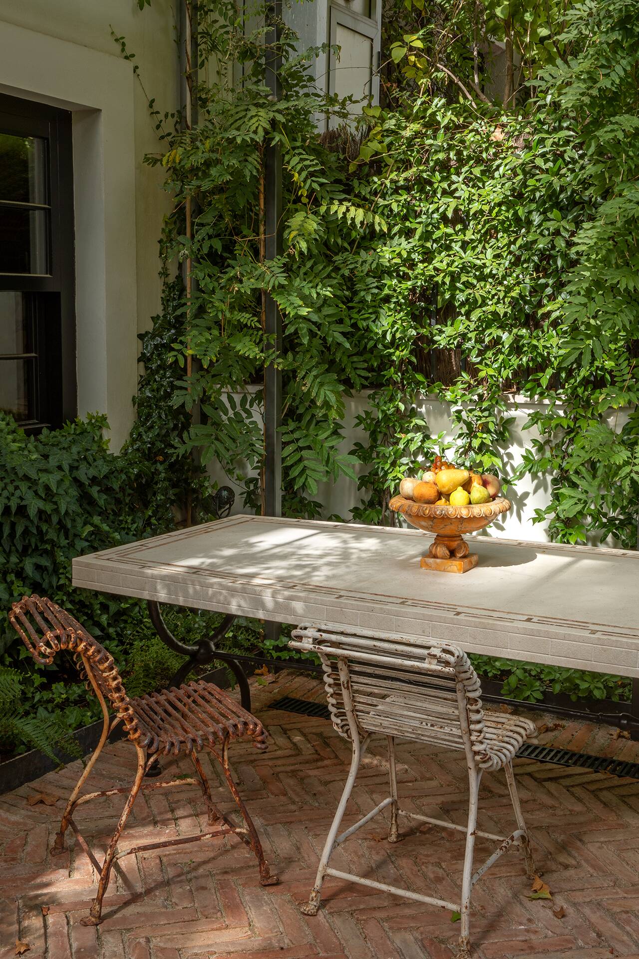 Dining table Greek Symposia