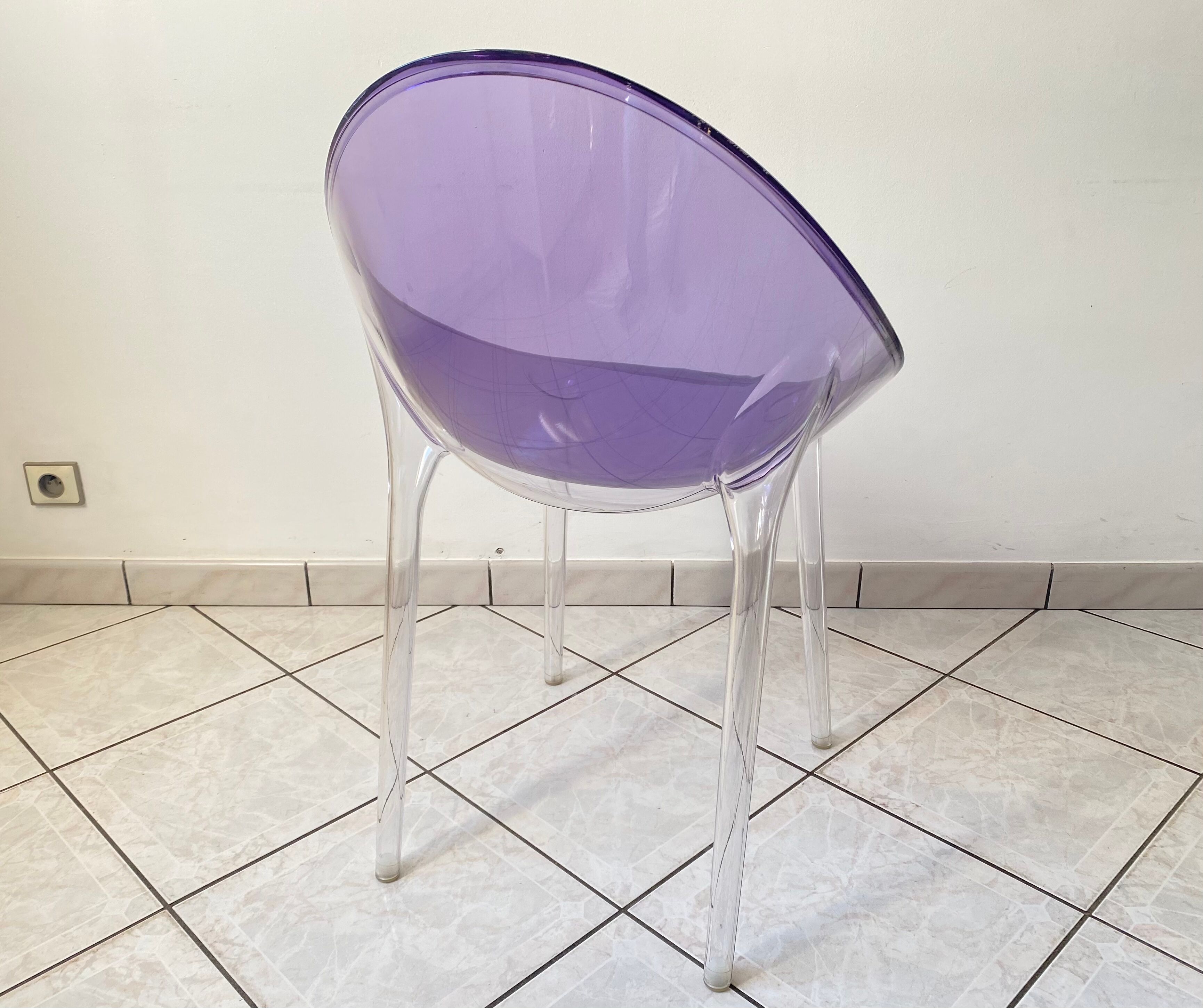 Fauteuil Kartell Mr impossible design Philippe Starck