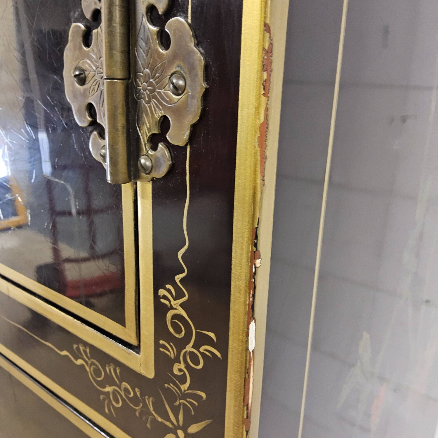 Vintage red / gold Chinese lacquer cabinet with flowers and birds