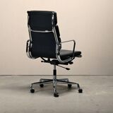 Charles & Ray Eames EA219 Office Chair in Chrome and Black leather, Vitra