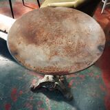 Garden pedestal table