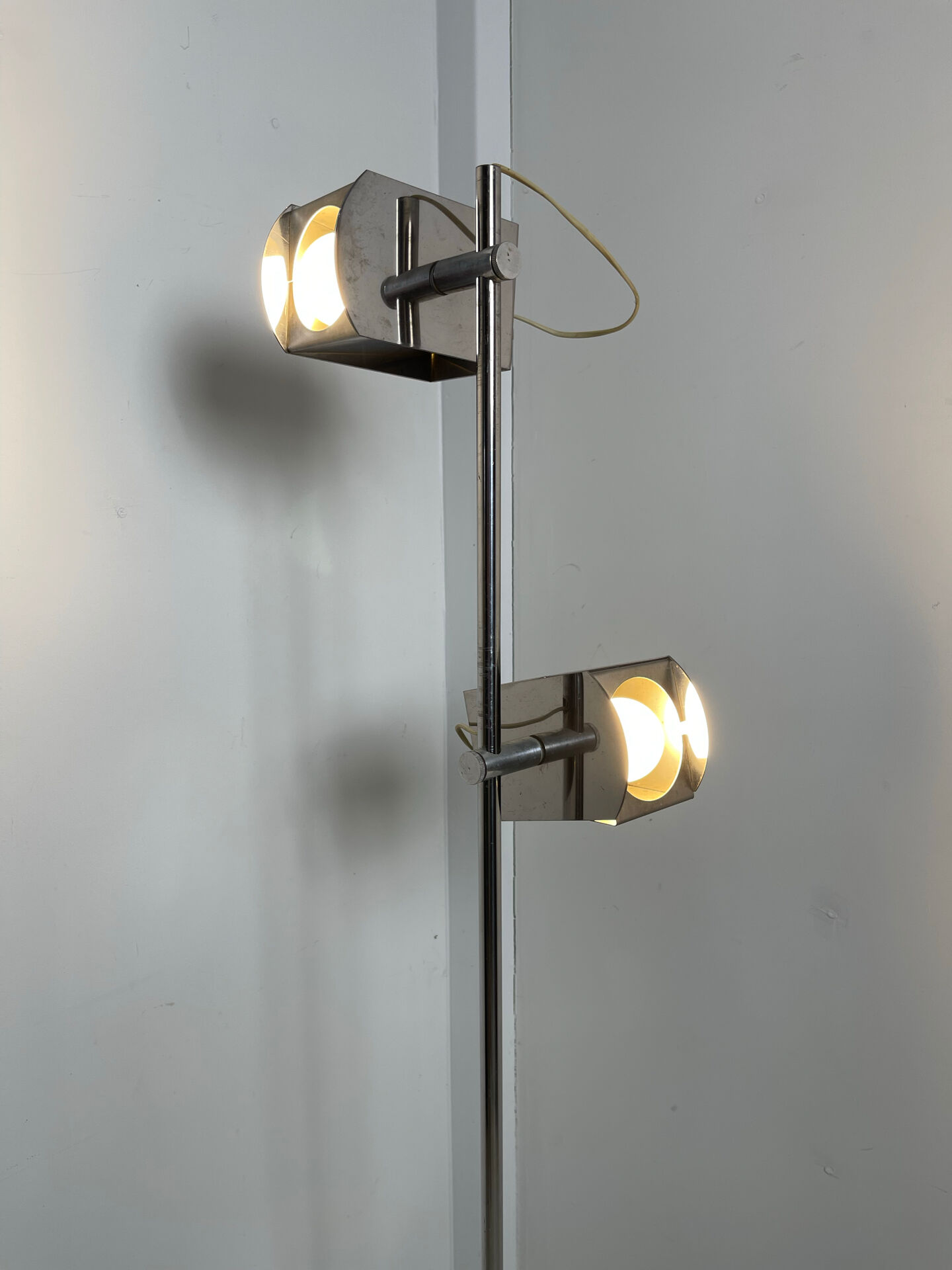 1970s two-spot floor lamp