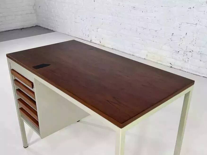 Bureau indus' des années 50 en métal et palissandre