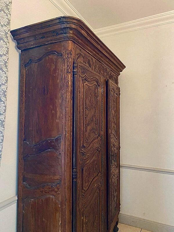 Armoire provençale, époque Louis XV, XVIIIème siècle