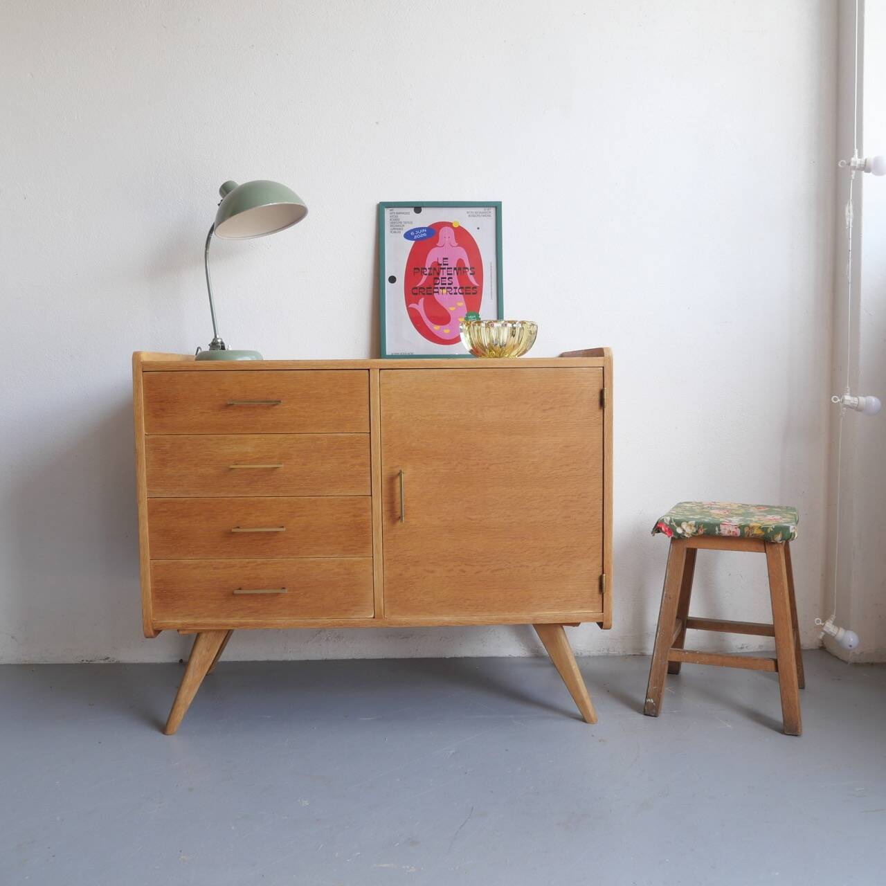 Sideboard with tapered legs
